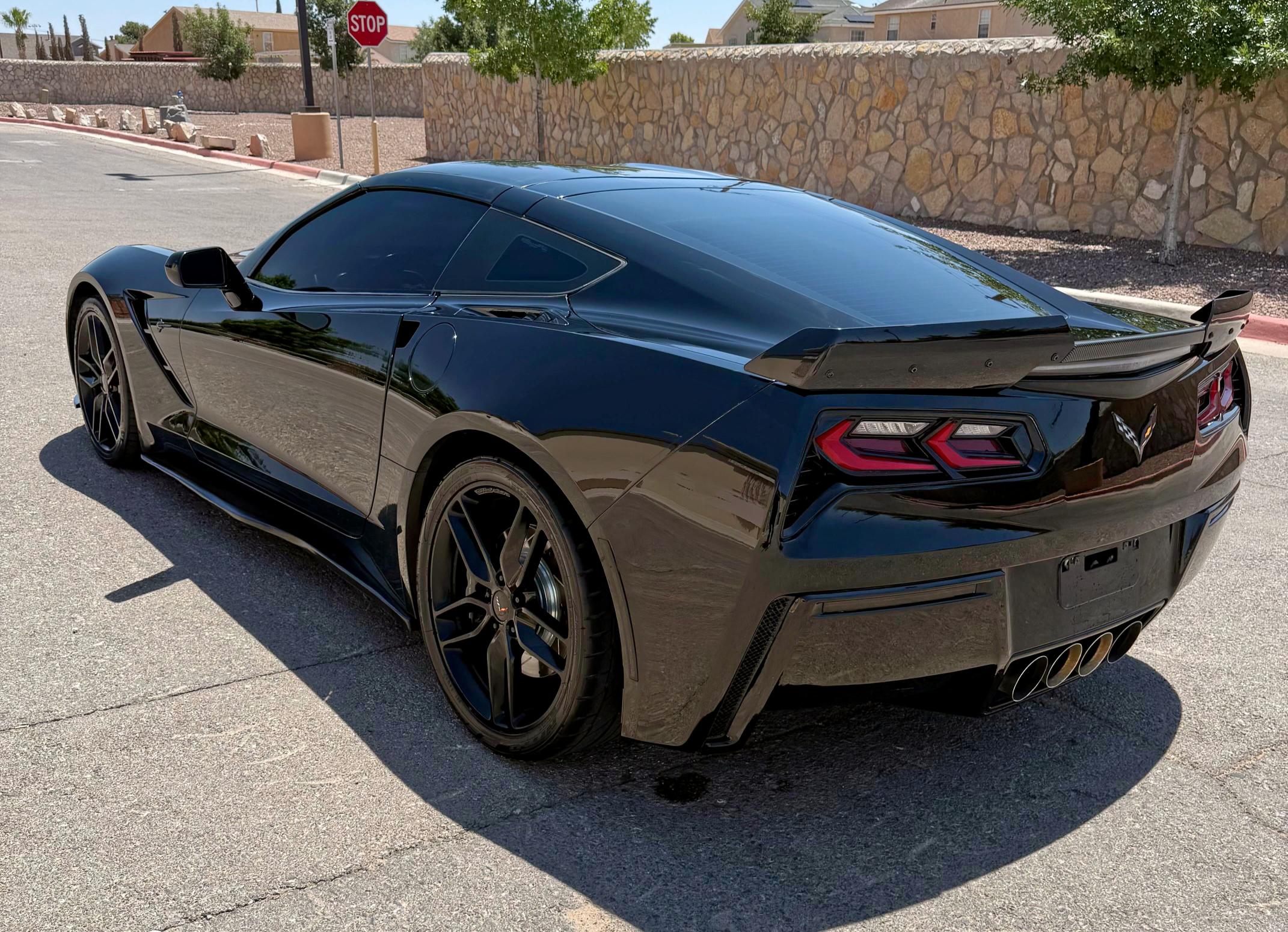 Coupet CHEVROLET CORVETTE 2014 Black
