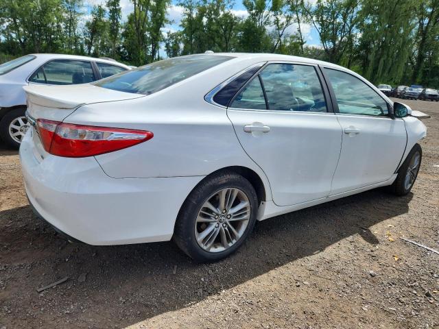  TOYOTA CAMRY 2016 Biały