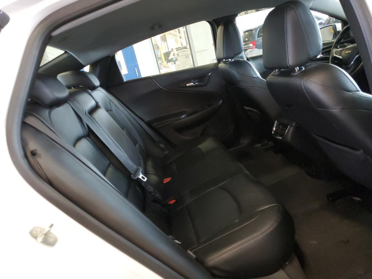 1g1zd5st4jf134128 1G1ZD5ST4JF134128 2018 Chevrolet Malibu Lt