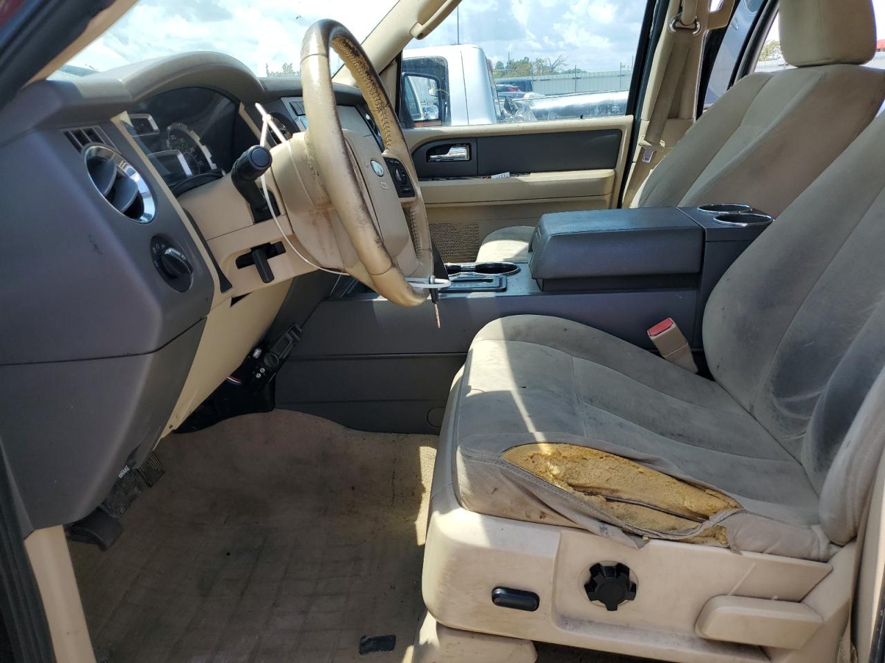 2010 Ford Expedition Xlt VIN: 1FMJU1G59AEA29173 Lot: 64470945