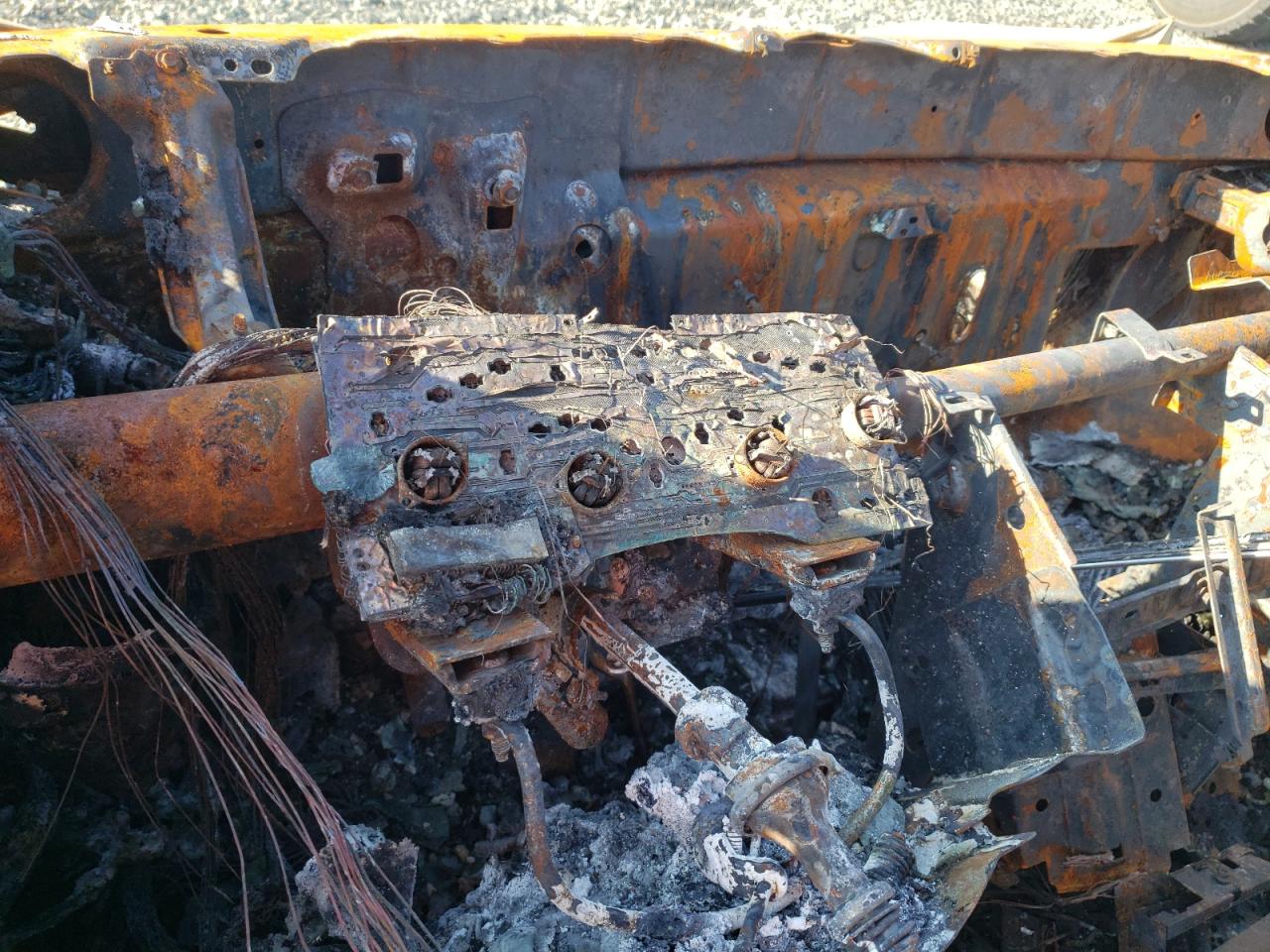 2001 Ford Windstar Limited VIN: 2FMDA584X1BB87830 Lot: 64589775