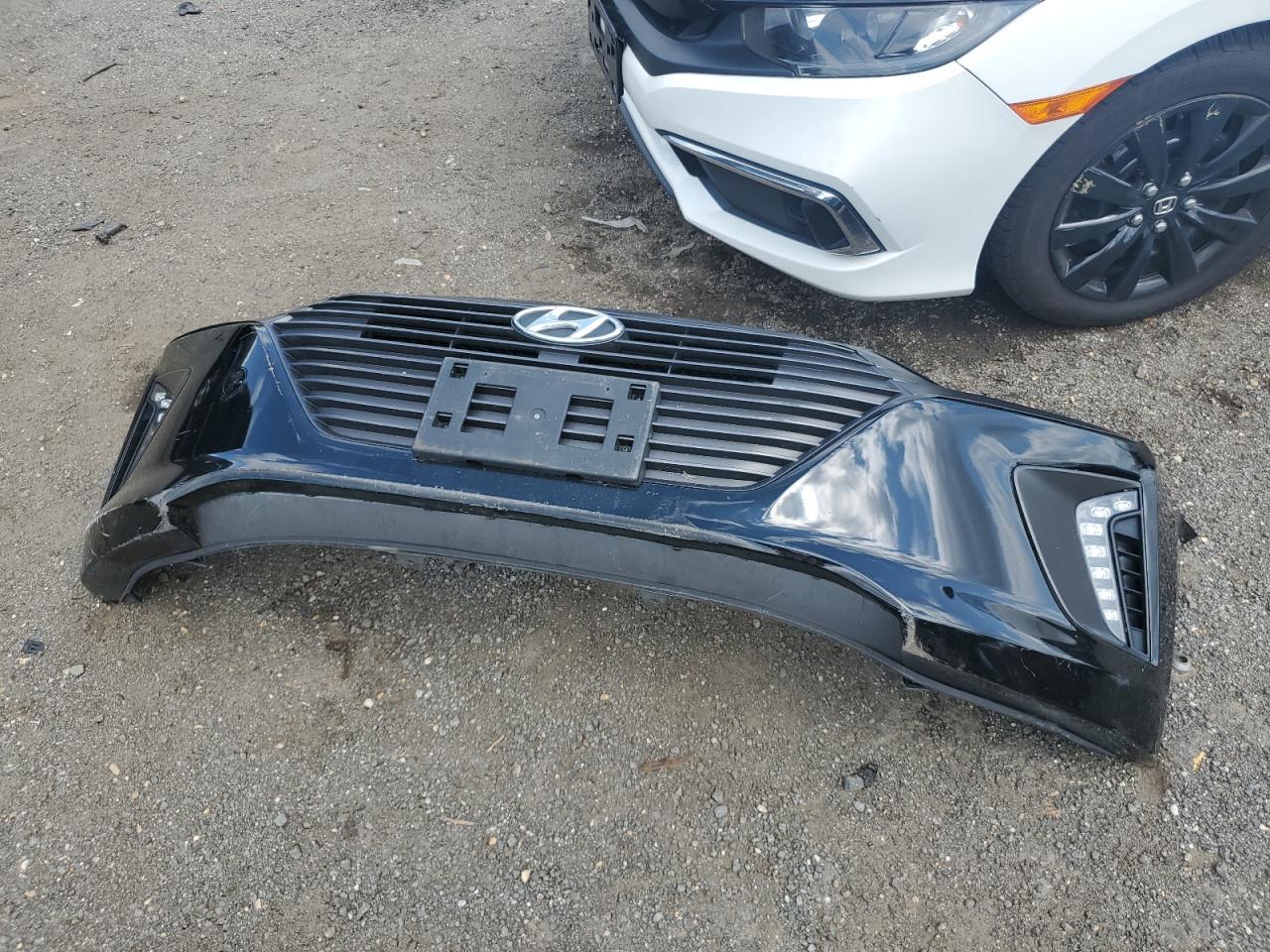 2017 Hyundai Ioniq Limited VIN: KMHC85LC8HU035958 Lot: 63121545