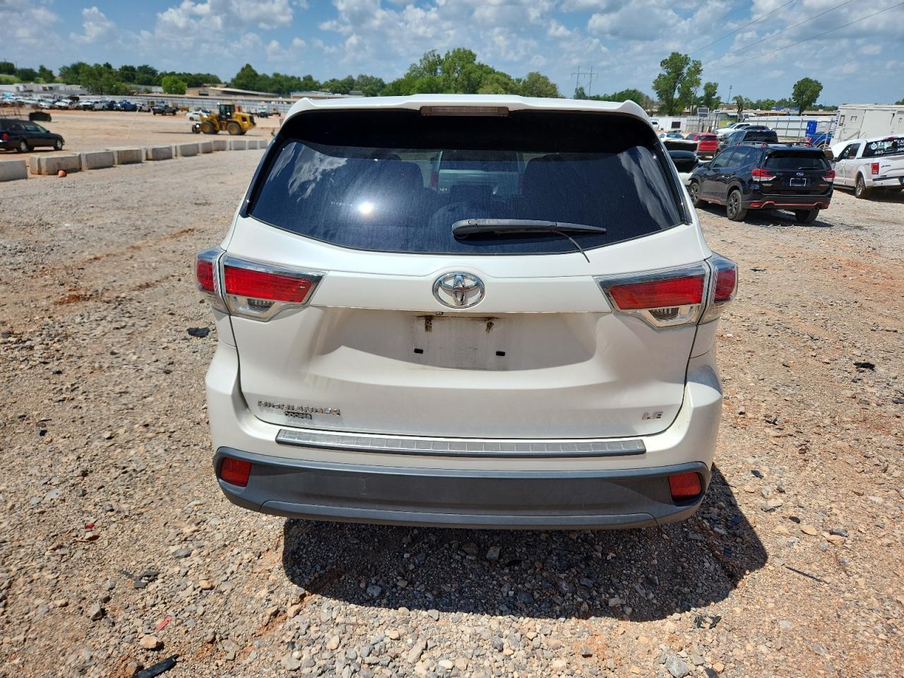 2014 Toyota Highlander Le VIN: 5TDZARFH9ES008785 Lot: 64101235