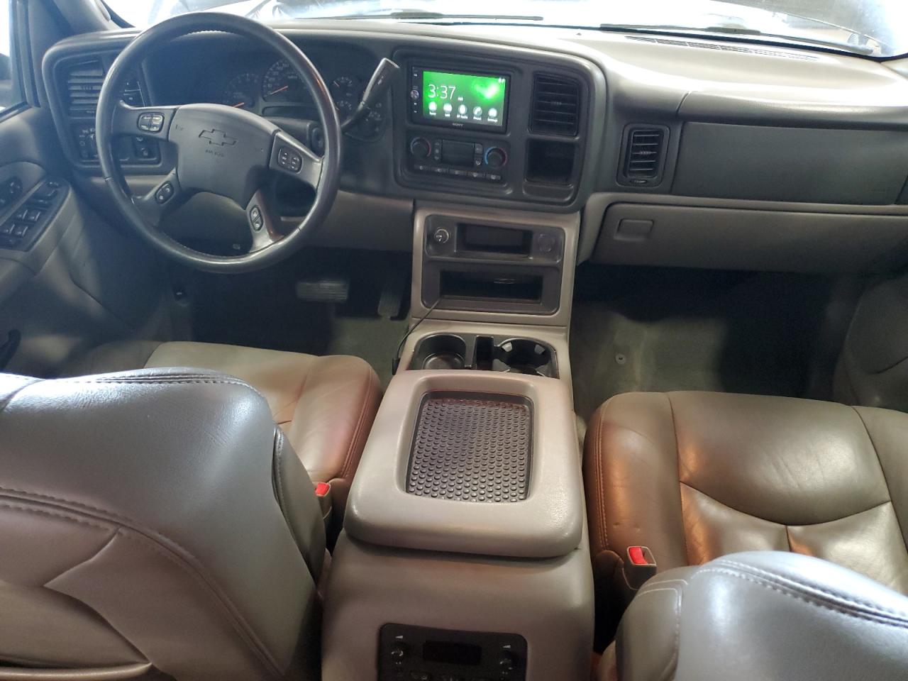 2005 Chevrolet Suburban K1500 VIN: 3GNFK16ZX5G101461 Lot: 64633045