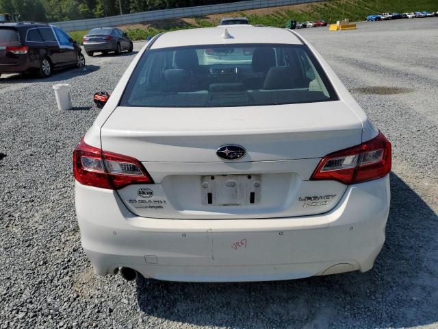  SUBARU LEGACY 2017 Biały