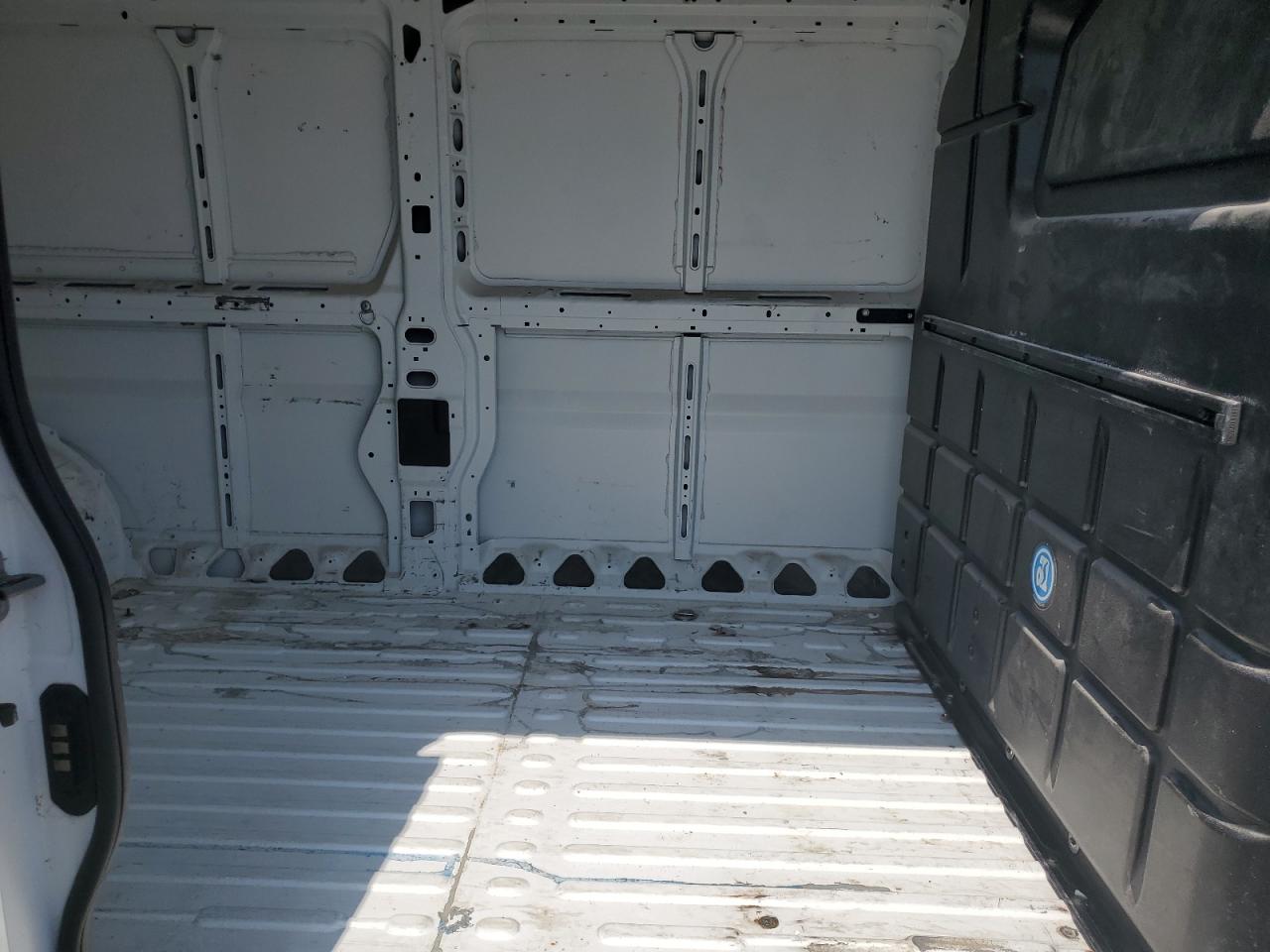 2018 Ram Promaster 2500 2500 High VIN: 3C6TRVDG3JE124917 Lot: 63561505