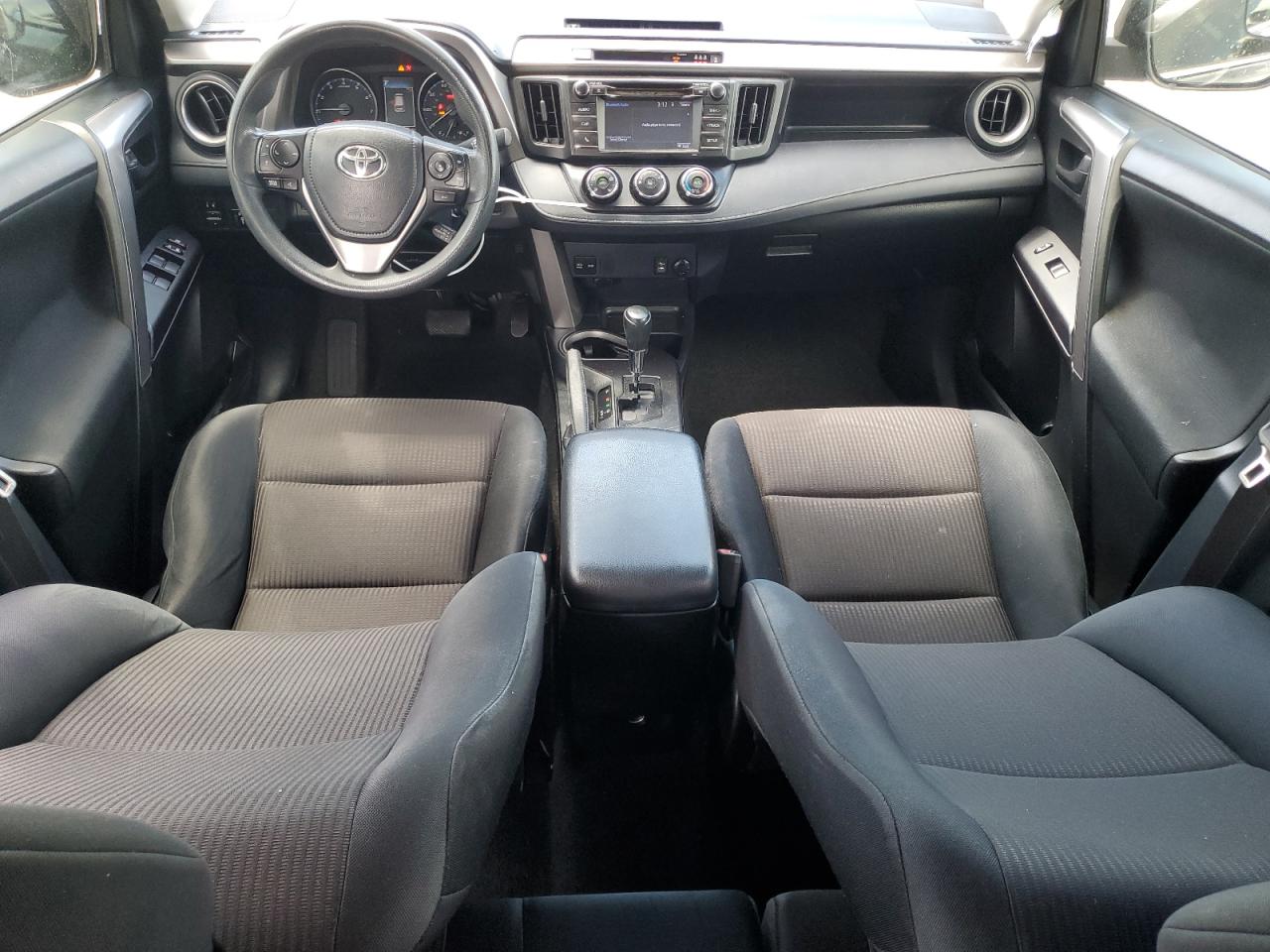 2017 Toyota Rav4 Le VIN: JTMZFREV1HJ132771 Lot: 65015235