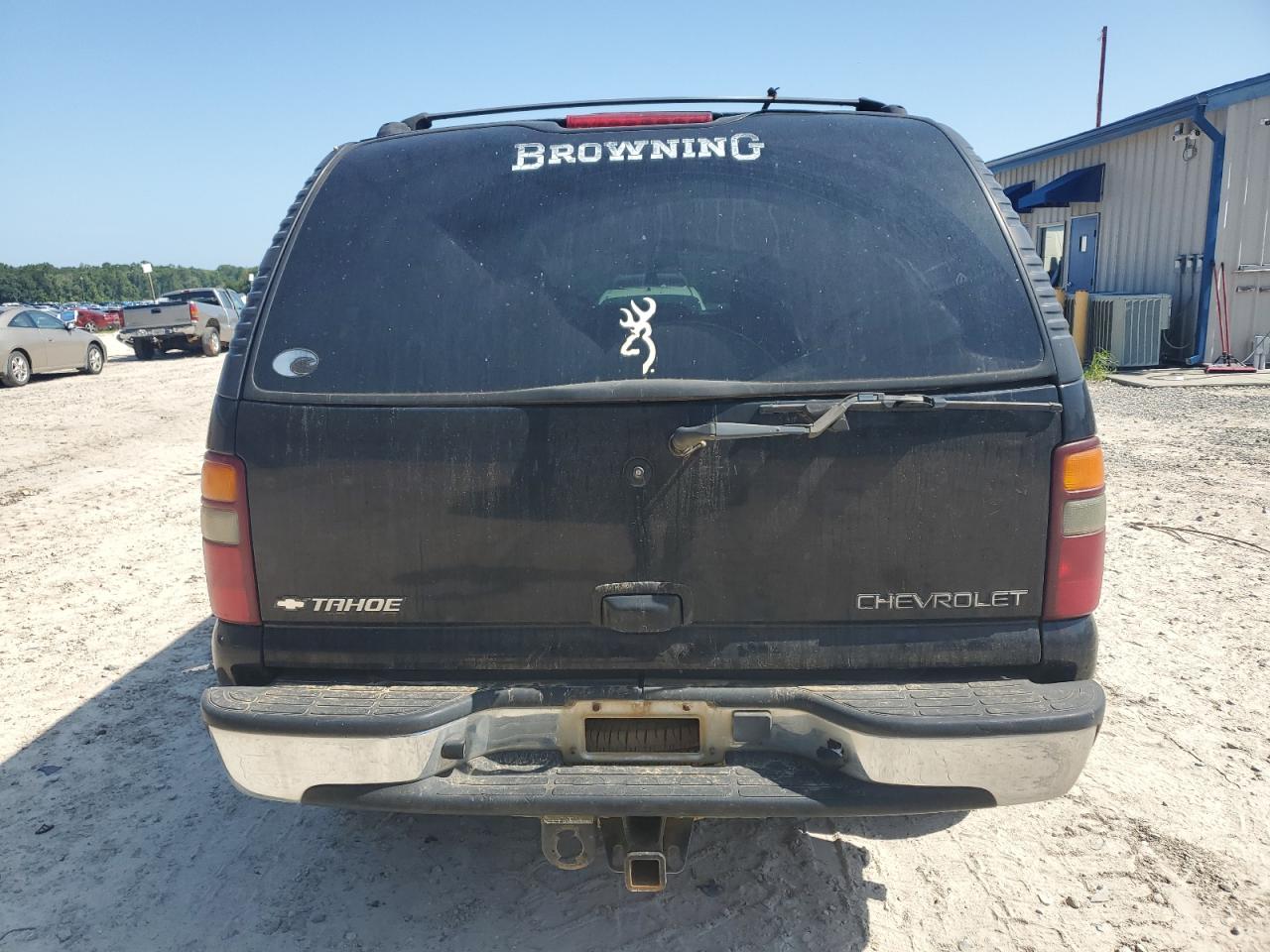 2002 Chevrolet Tahoe C1500 VIN: 1GNEC13ZX2R266452 Lot: 64647615