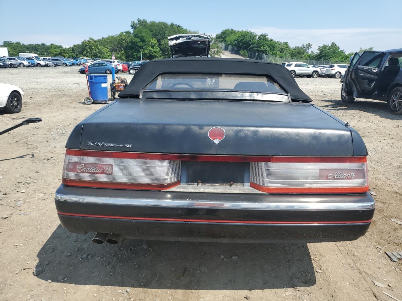 1993 Cadillac Allante VIN: 1G6VS339XPU125380 Lot: 64614035