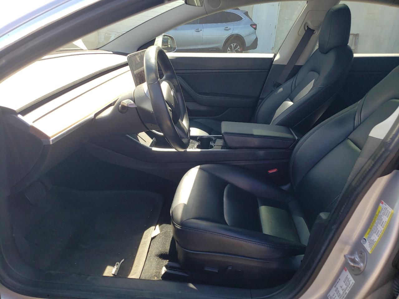 2018 Tesla Model 3 VIN: 5YJ3E1EB9JF112832 Lot: 64671225