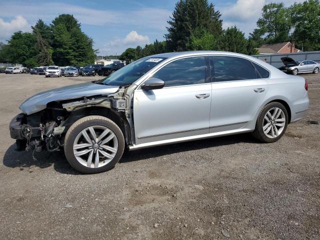  VOLKSWAGEN PASSAT 2017 Srebrny