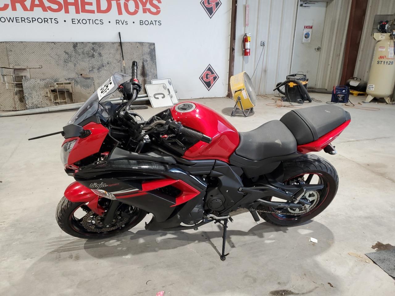 2016 Kawasaki Ex650 F red sport_bike gas JKAEXEF19GDA29091 photo #4