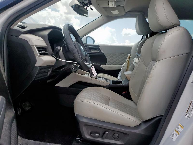  MITSUBISHI OUTLANDER 2023 Белы