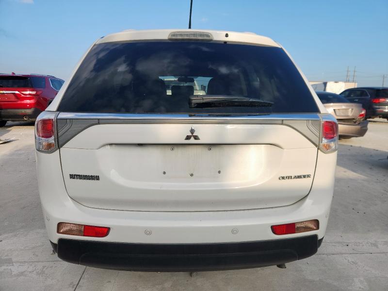  MITSUBISHI OUTLANDER 2014 Biały