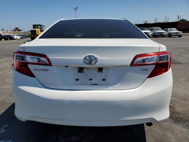  TOYOTA CAMRY 2014 Biały
