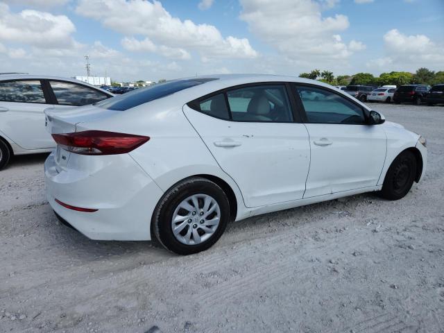  HYUNDAI ELANTRA 2018 Белы