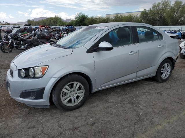 Sedans CHEVROLET SONIC 2015 Srebrny