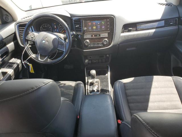  MITSUBISHI OUTLANDER 2019 Srebrny