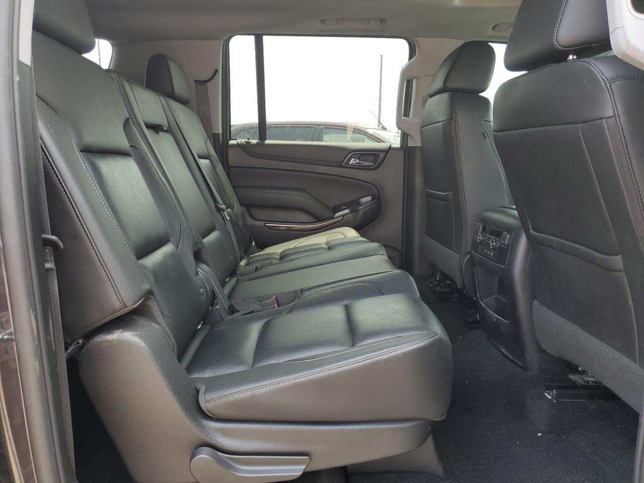 1gnskhkc7jr370407 1GNSKHKC7JR370407 2018 Chevrolet Suburban K1500 Lt