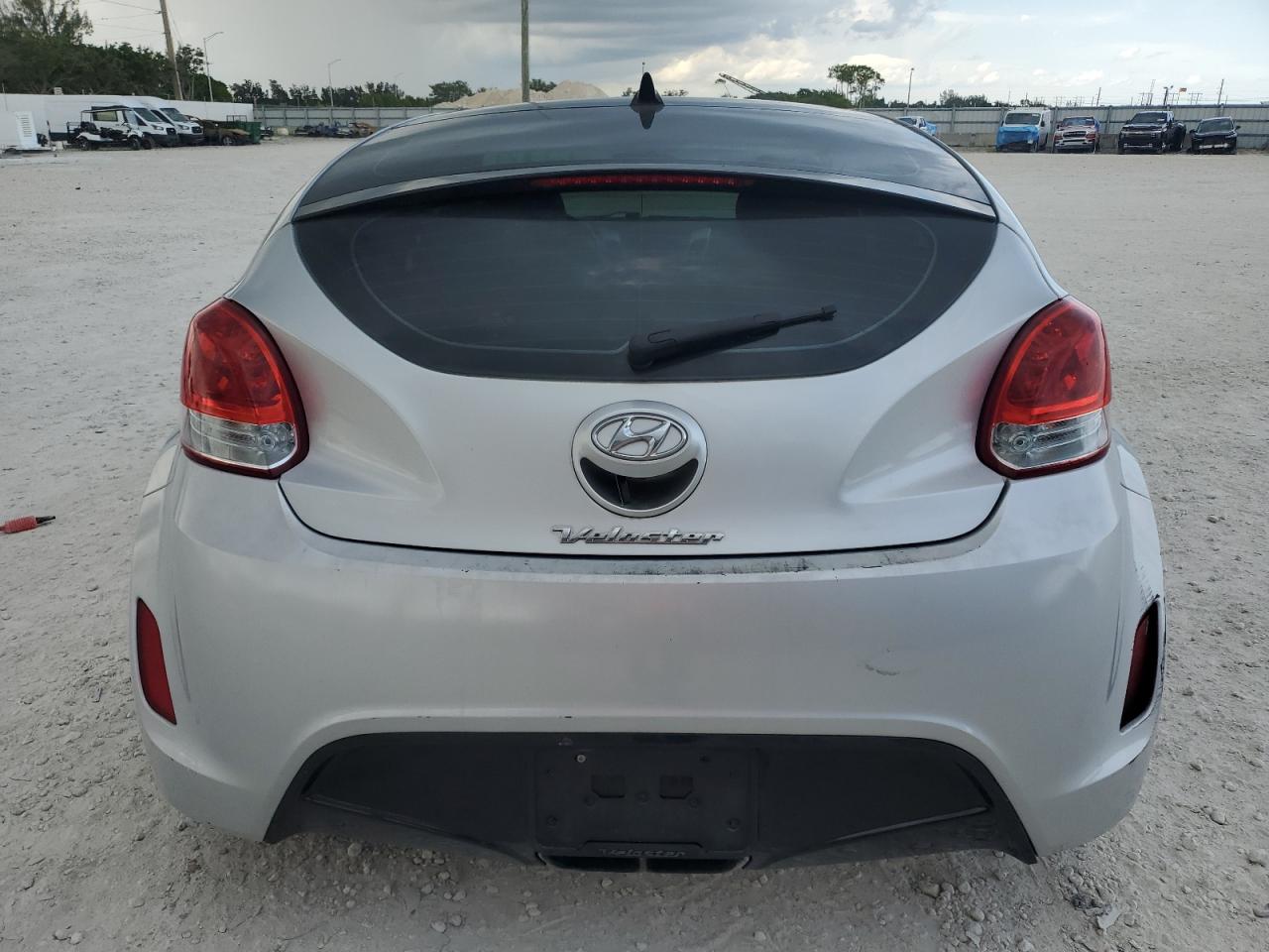 kmhtc6ad5du161026 KMHTC6AD5DU161026 2013 Hyundai Veloster