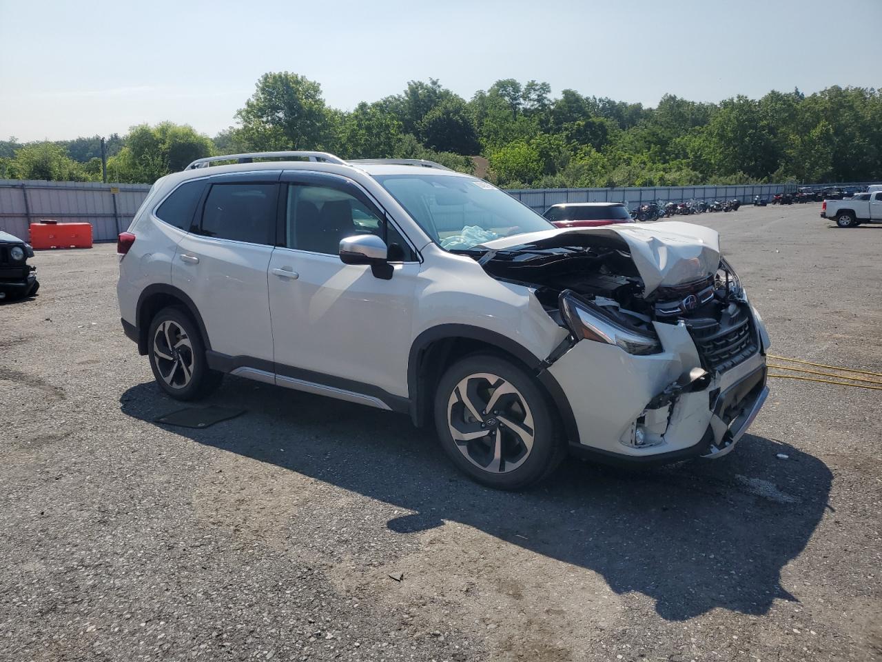 2022 Subaru Forester Touring VIN: JF2SKARC9NH439942 Lot: 63493165
