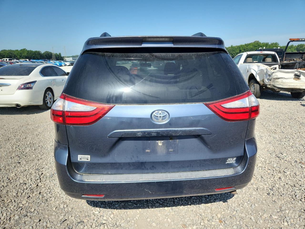 2015 Toyota Sienna Xle VIN: 5TDDK3DC1FS127055 Lot: 63944105