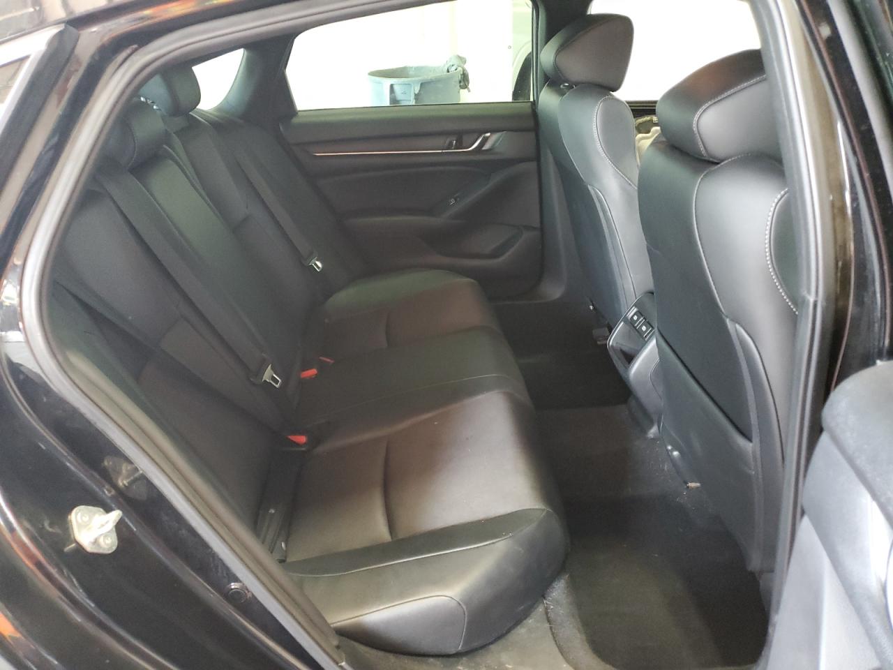 2022 Honda Accord Sport VIN: 1HGCV1F39NA010910 Lot: 64180095
