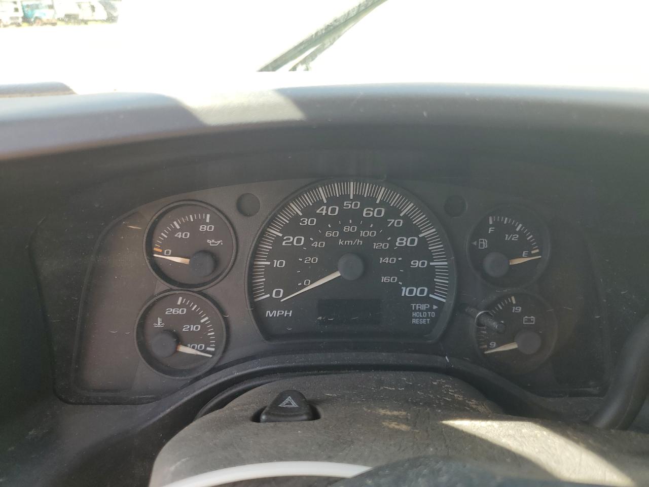 2004 Chevrolet Express G1500 VIN: 1GCFG15X641132150 Lot: 63562095