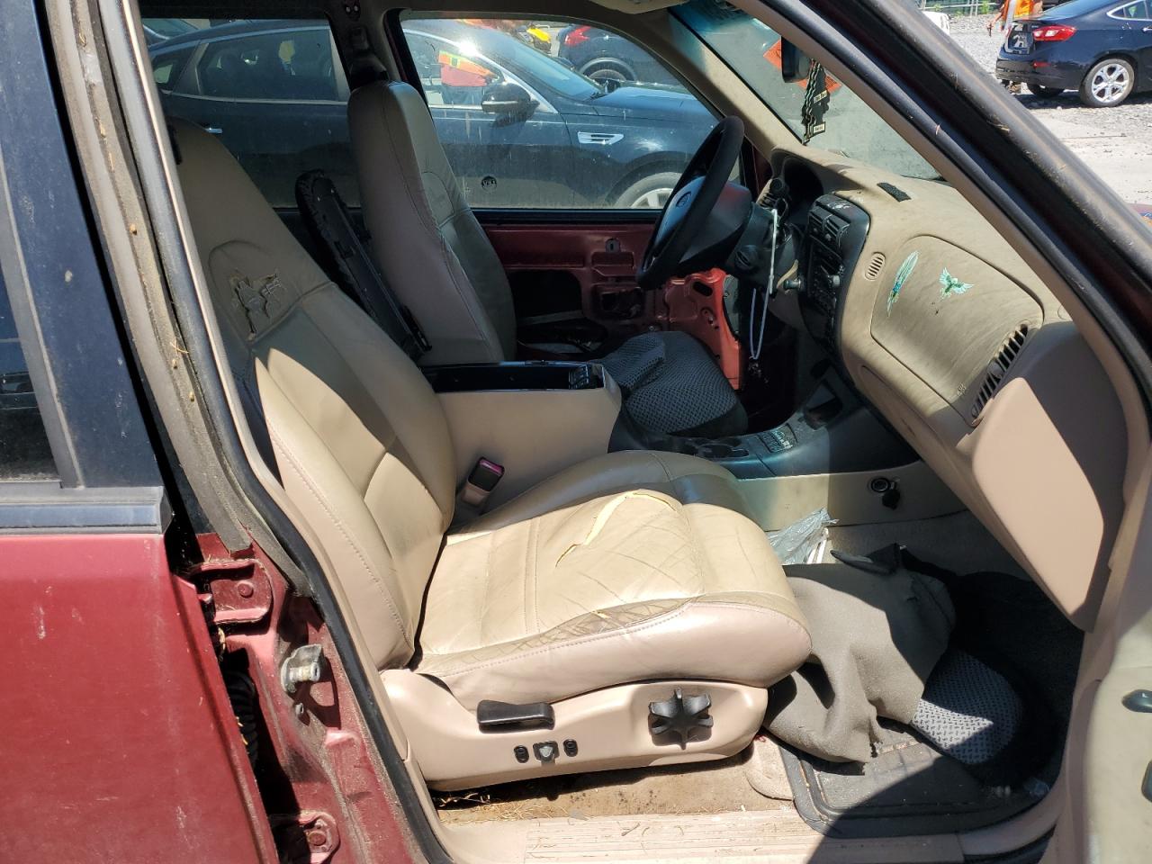 2001 Mercury Mountaineer VIN: 4M2ZU86P81UJ06330 Lot: 63160185