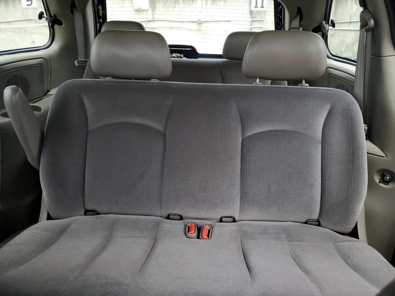 2002 Dodge Caravan Se VIN: 1B4GP25382B735077 Lot: 65013315