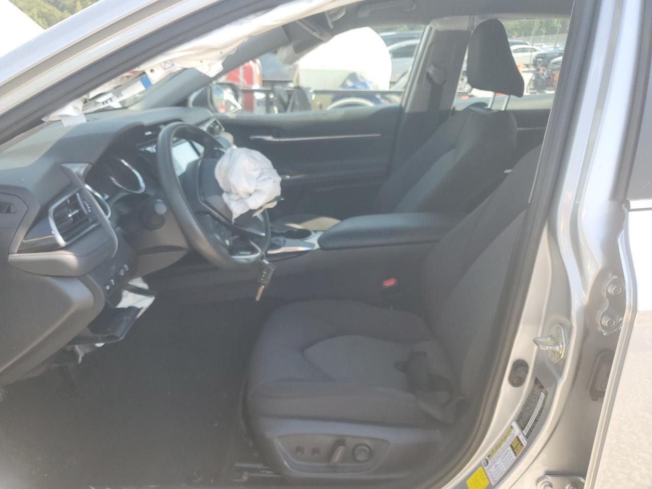 2019 Toyota Camry L VIN: 4T1B11HK6KU829048 Lot: 66819995