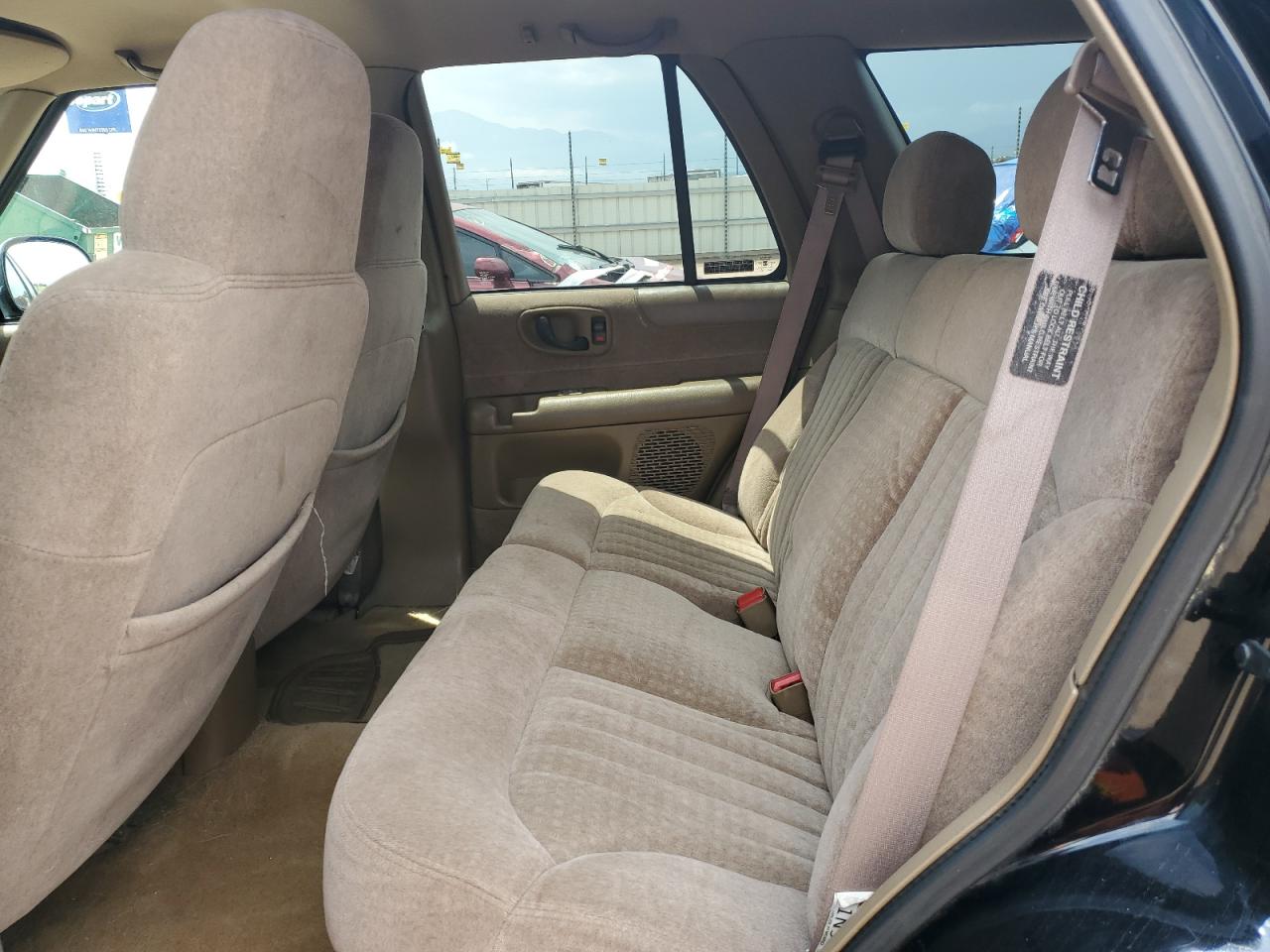 1998 Chevrolet Blazer VIN: 1GNDT13W2W2225782 Lot: 65555915
