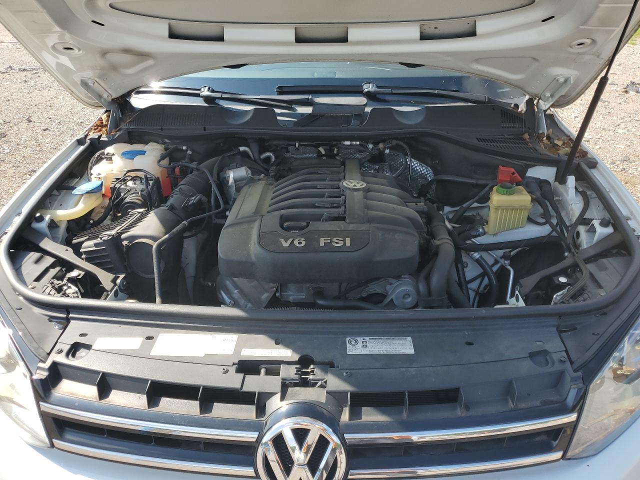 2013 Volkswagen Touareg V6 VIN: WVGEF9BP0DD003607 Lot: 64362325