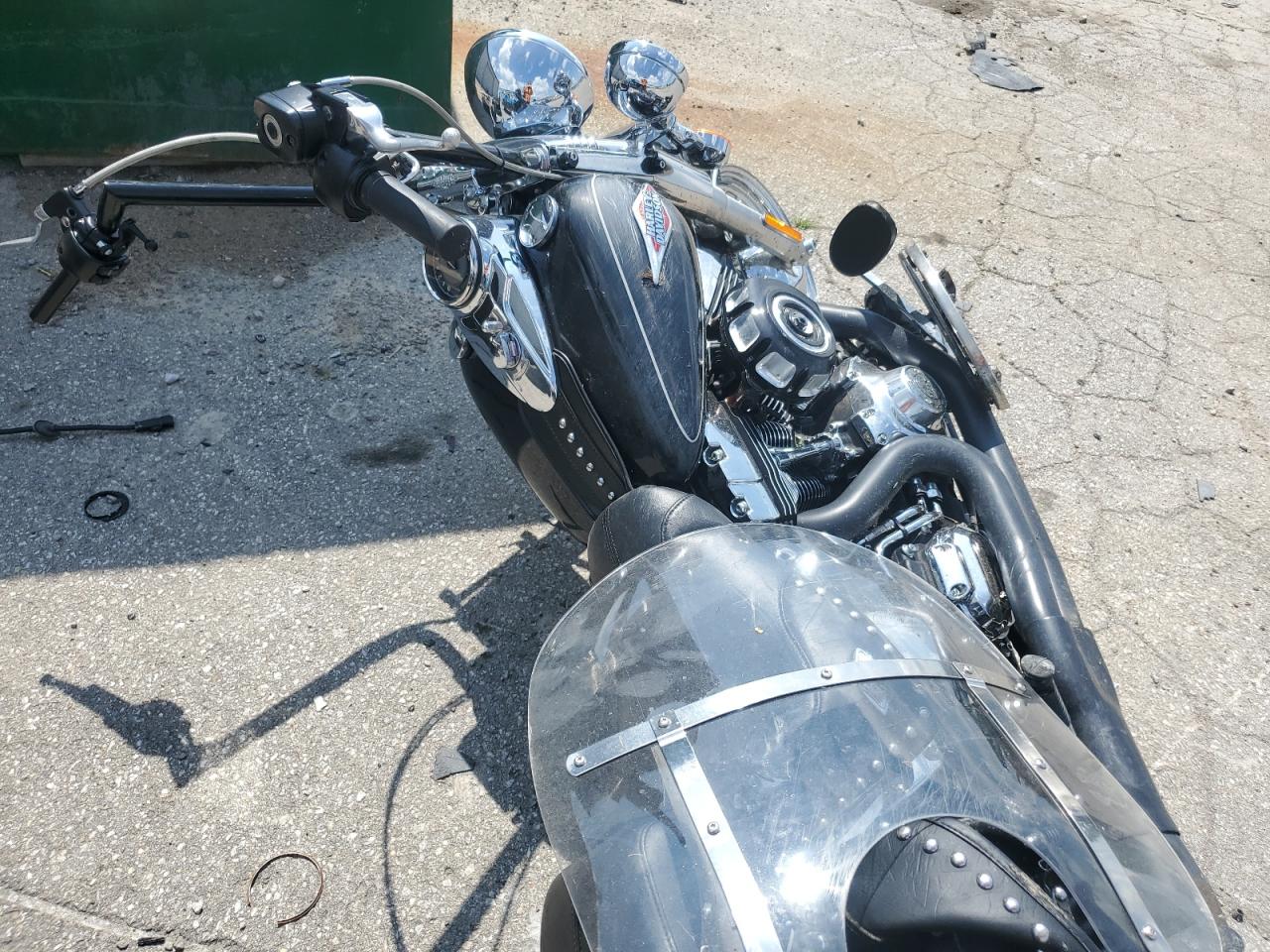 2014 Harley-Davidson Flstc Heritage Softail Classic VIN: 1HD1BWV16EB050270 Lot: 64643055