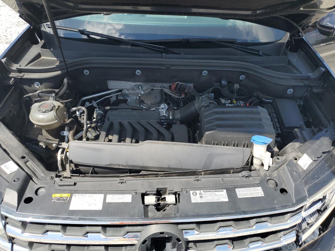 2018 Volkswagen Atlas Se VIN: 1V2LR2CA5JC584283 Lot: 63012995