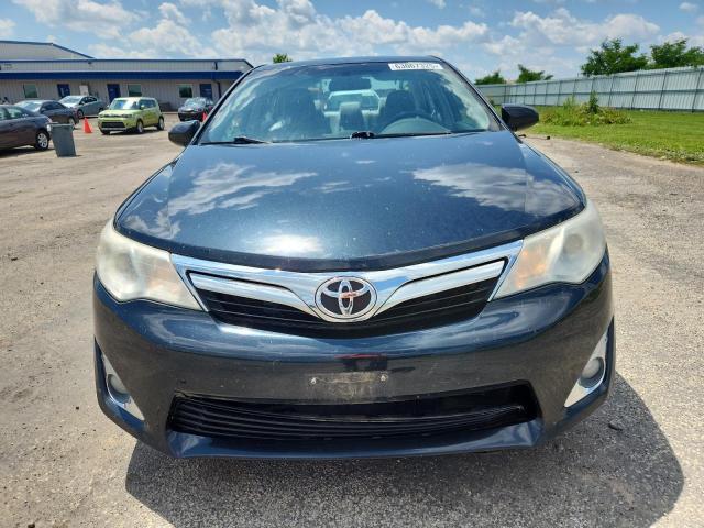 Sedans TOYOTA CAMRY 2012 Granatowy