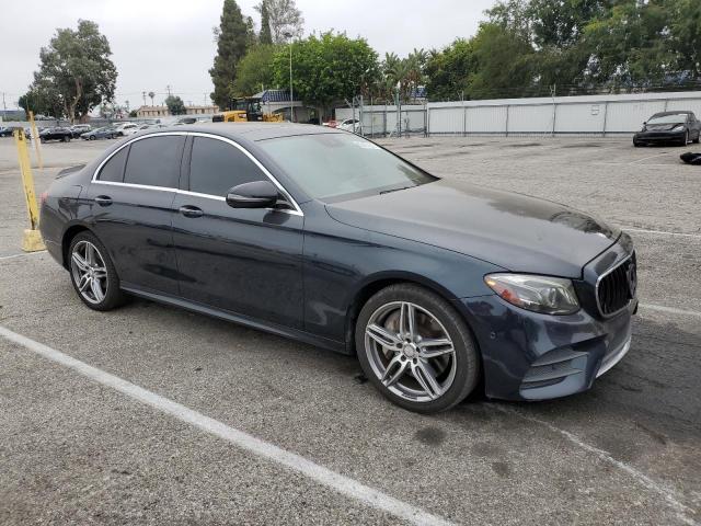 Sedans MERCEDES-BENZ E-CLASS 2017 Granatowy