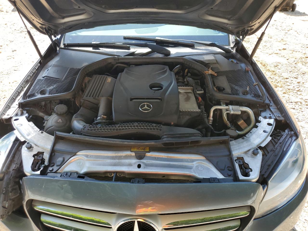 2018 Mercedes-Benz C 300 VIN: 55SWF4JBXJU239802 Lot: 63300465