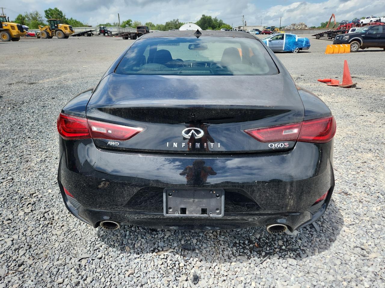 2017 Infiniti Q60 Red Sport 400 VIN: JN1FV7EL6HM700913 Lot: 63232425