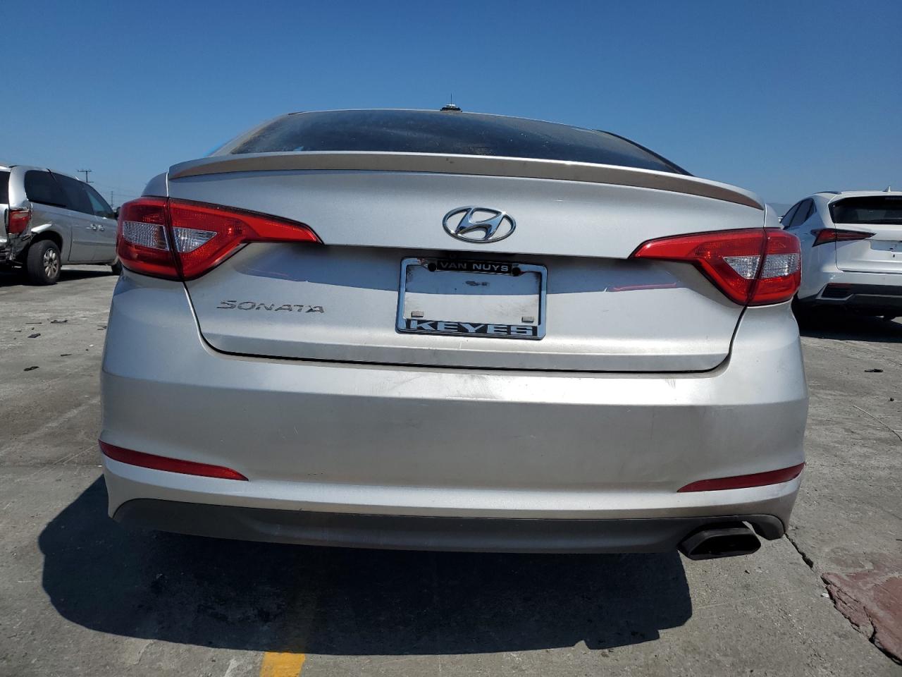 2017 Hyundai Sonata Se VIN: 5NPE24AF5HH536869 Lot: 63246945