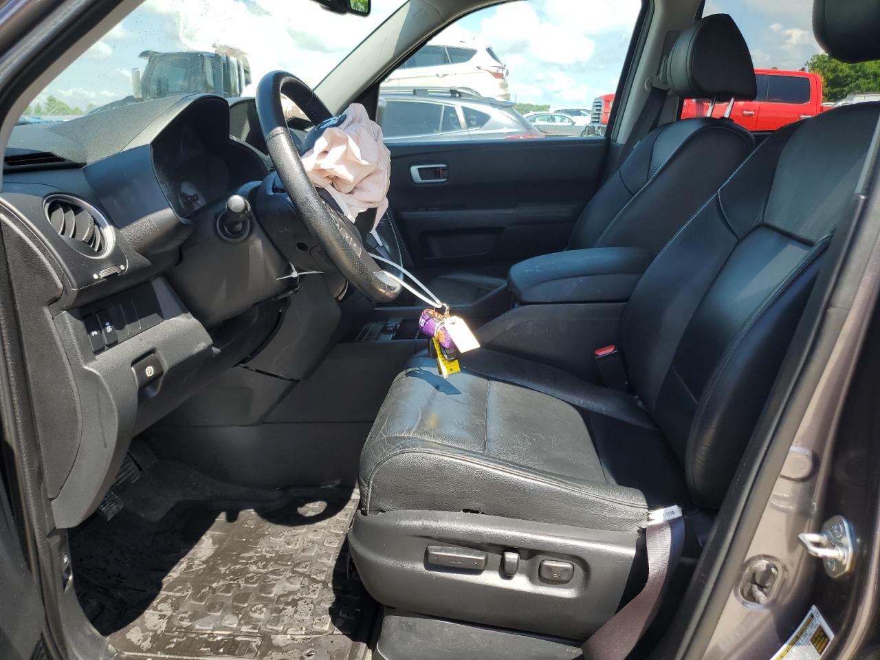 2015 Honda Pilot Touring VIN: 5FNYF4H90FB070040 Lot: 63870885