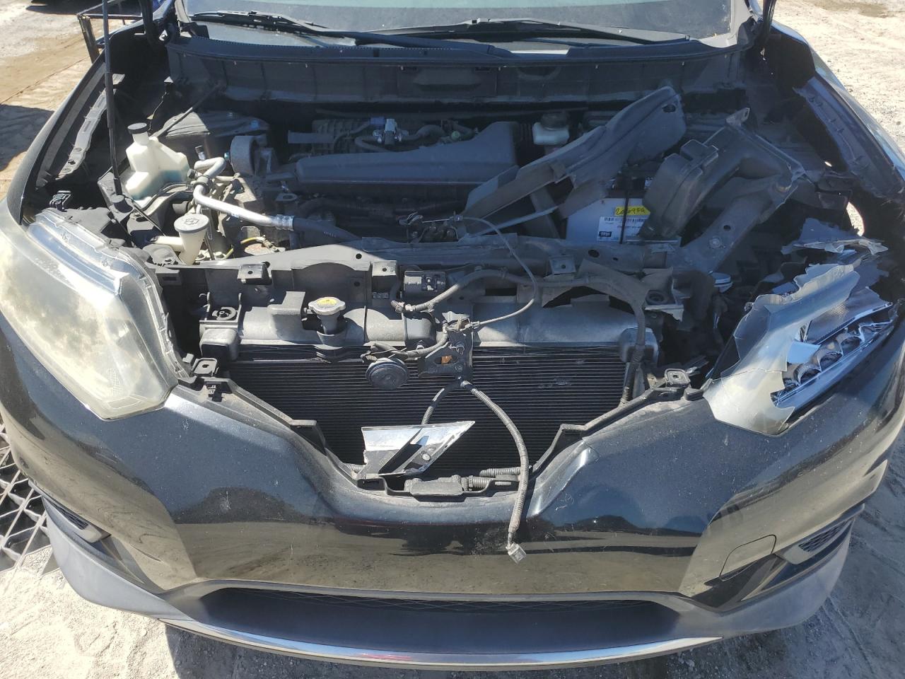 2015 Nissan Rogue S VIN: KNMAT2MV9FP501188 Lot: 65288025