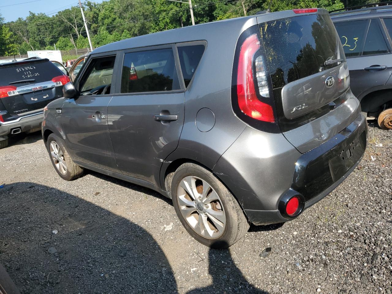 2016 Kia Soul + VIN: KNDJP3A50G7372127 Lot: 66323085