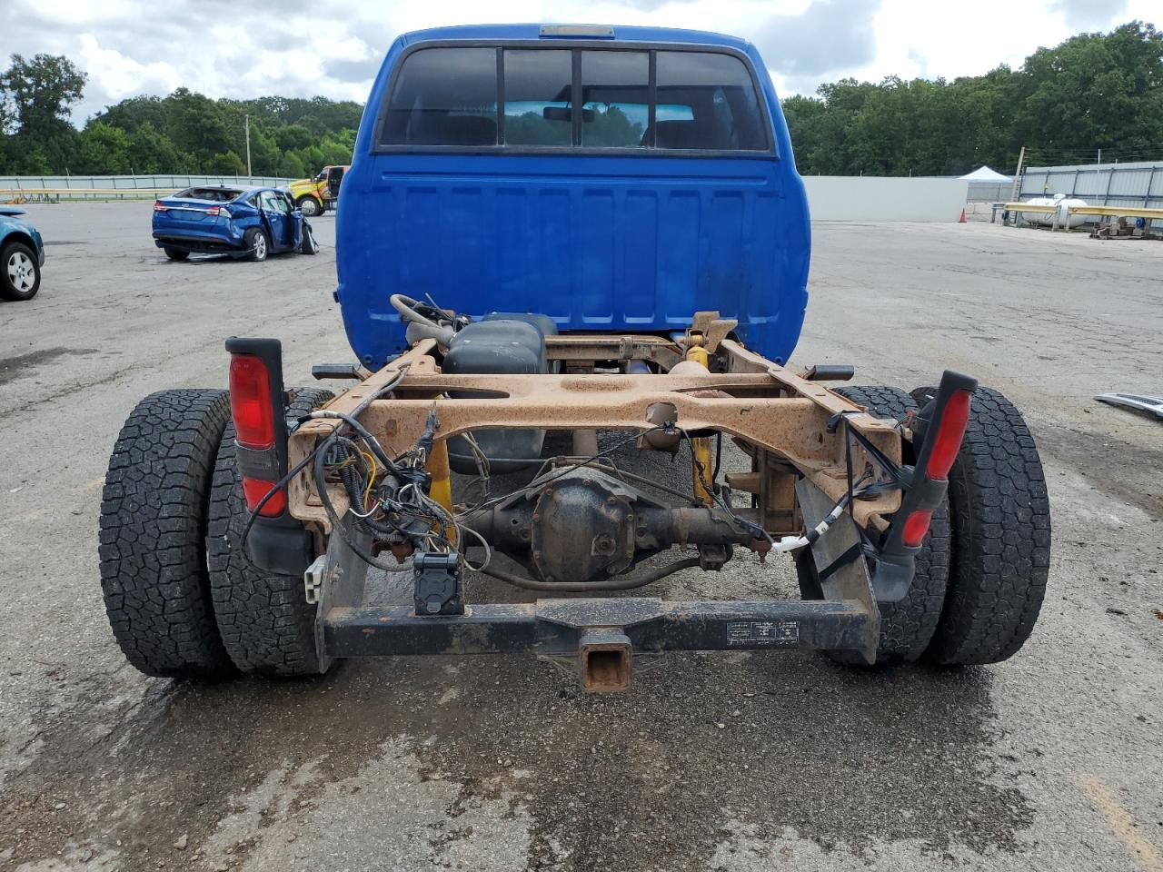 1996 Dodge Ram 3500 VIN: 3B7MF33C8TM112375 Lot: 63651335