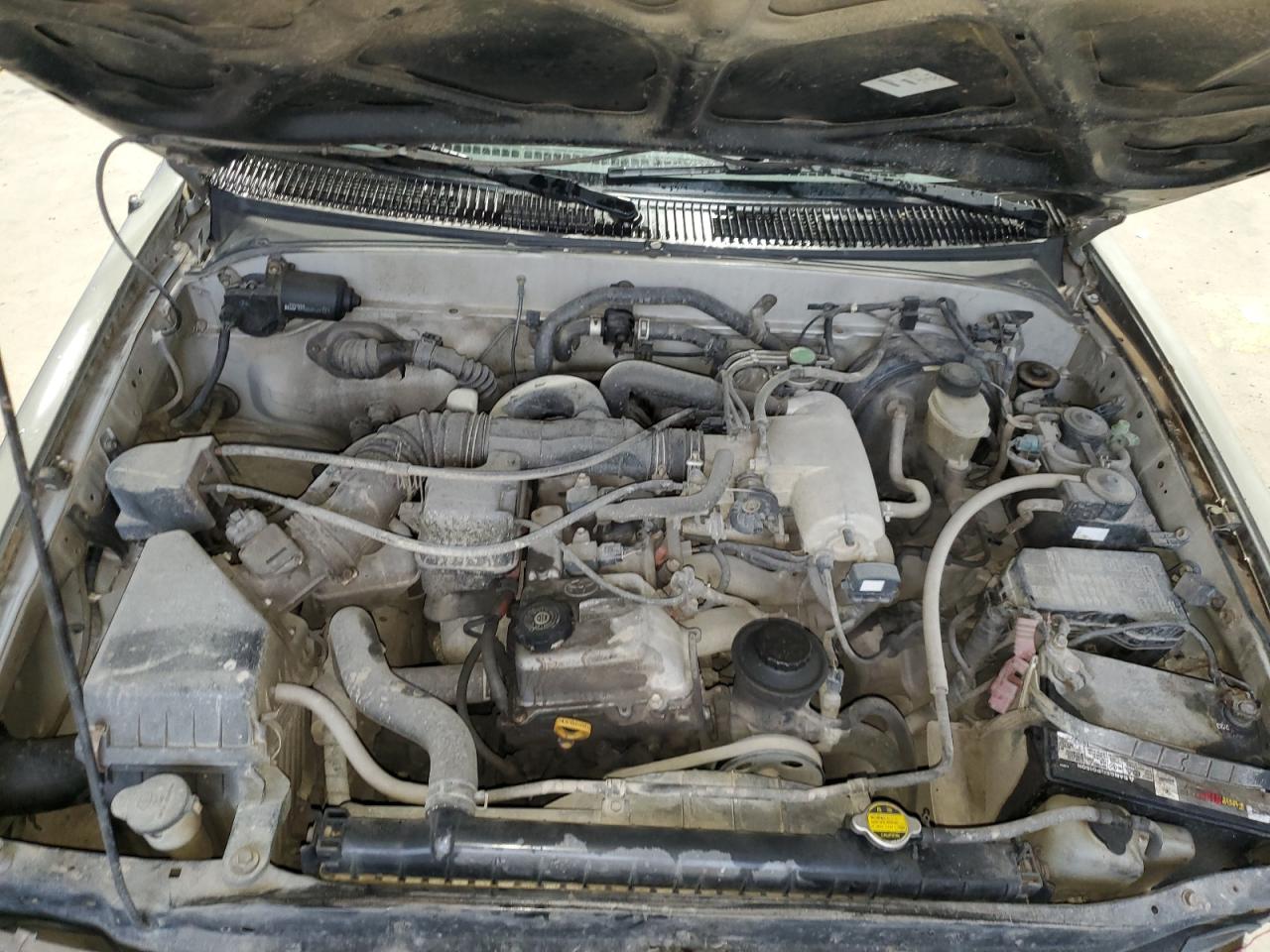 2000 Toyota Tacoma Xtracab VIN: 4TAWM72N4YZ665499 Lot: 62986435