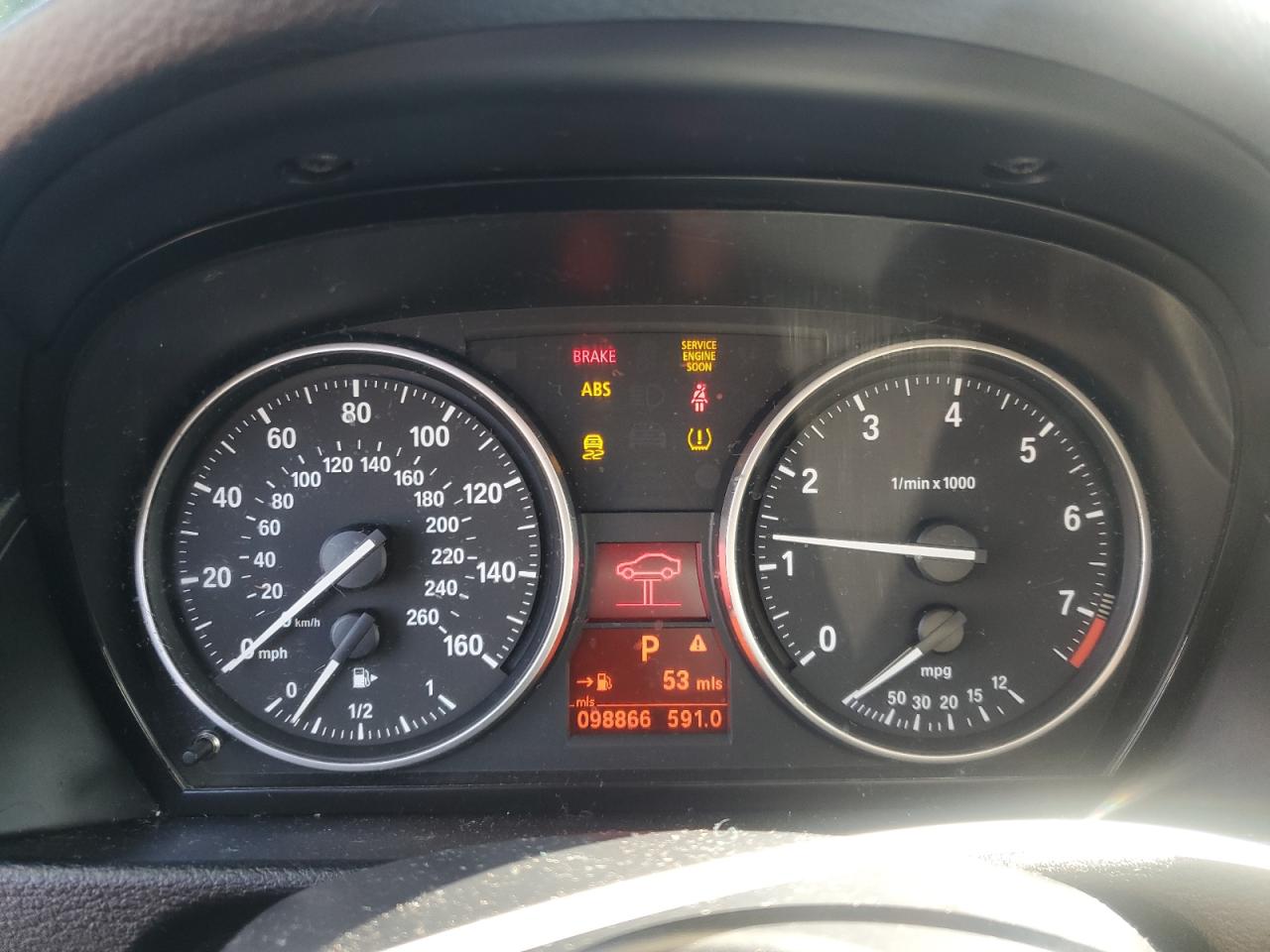 2013 BMW X1 xDrive28I VIN: WBAVL1C55DVR89588 Lot: 62687495