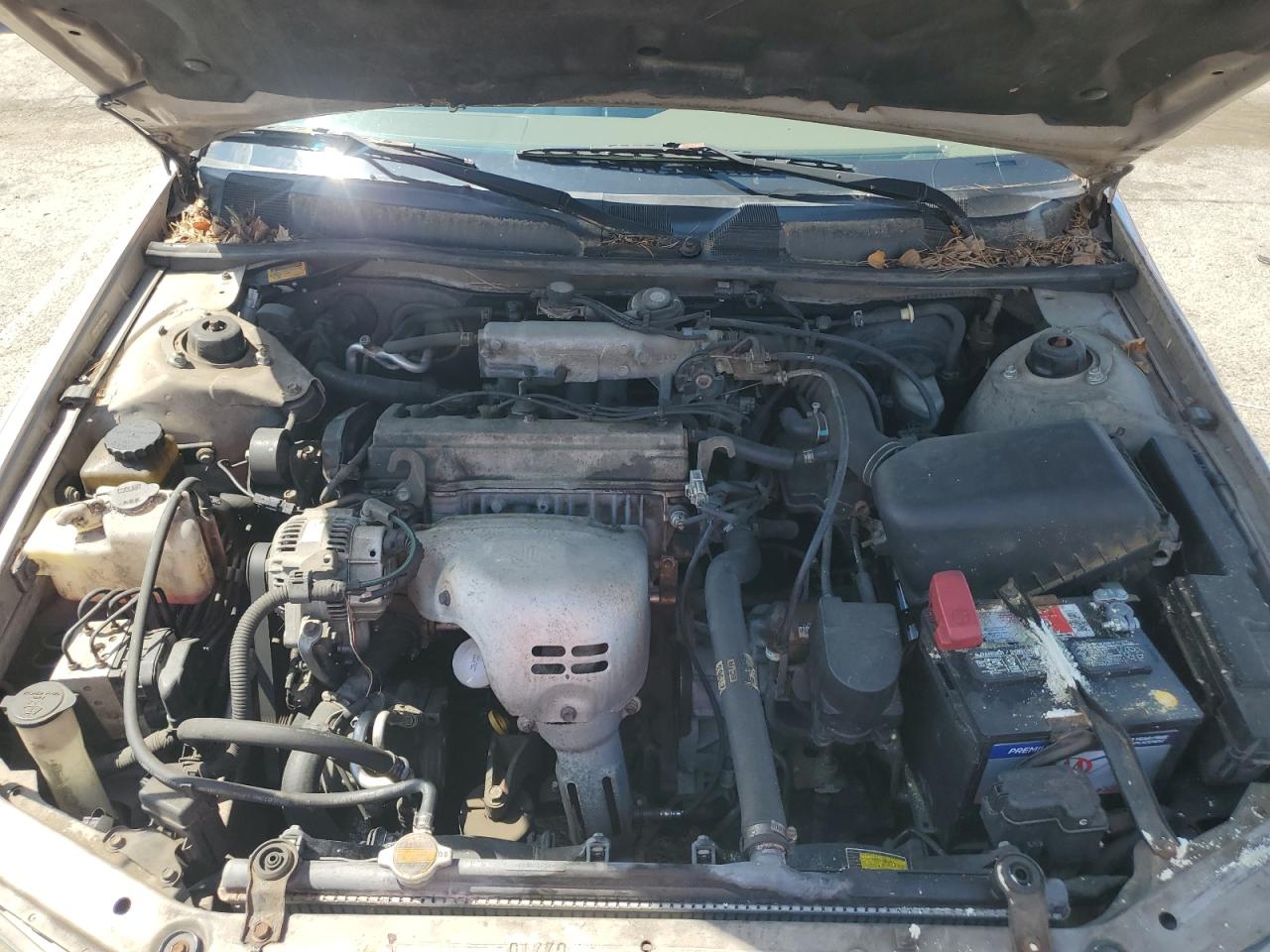 1999 Toyota Camry Ce VIN: 4T1BG22K0XU401982 Lot: 63294855