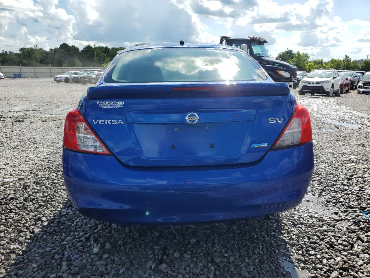 2014 Nissan Versa S VIN: 3N1CN7APXEL852985 Lot: 64670145