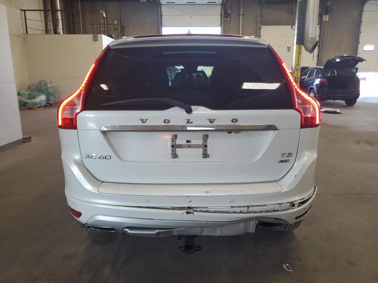 2017 Volvo Xc60 T5 Dynamic VIN: YV440MRR5H2027217 Lot: 62907655