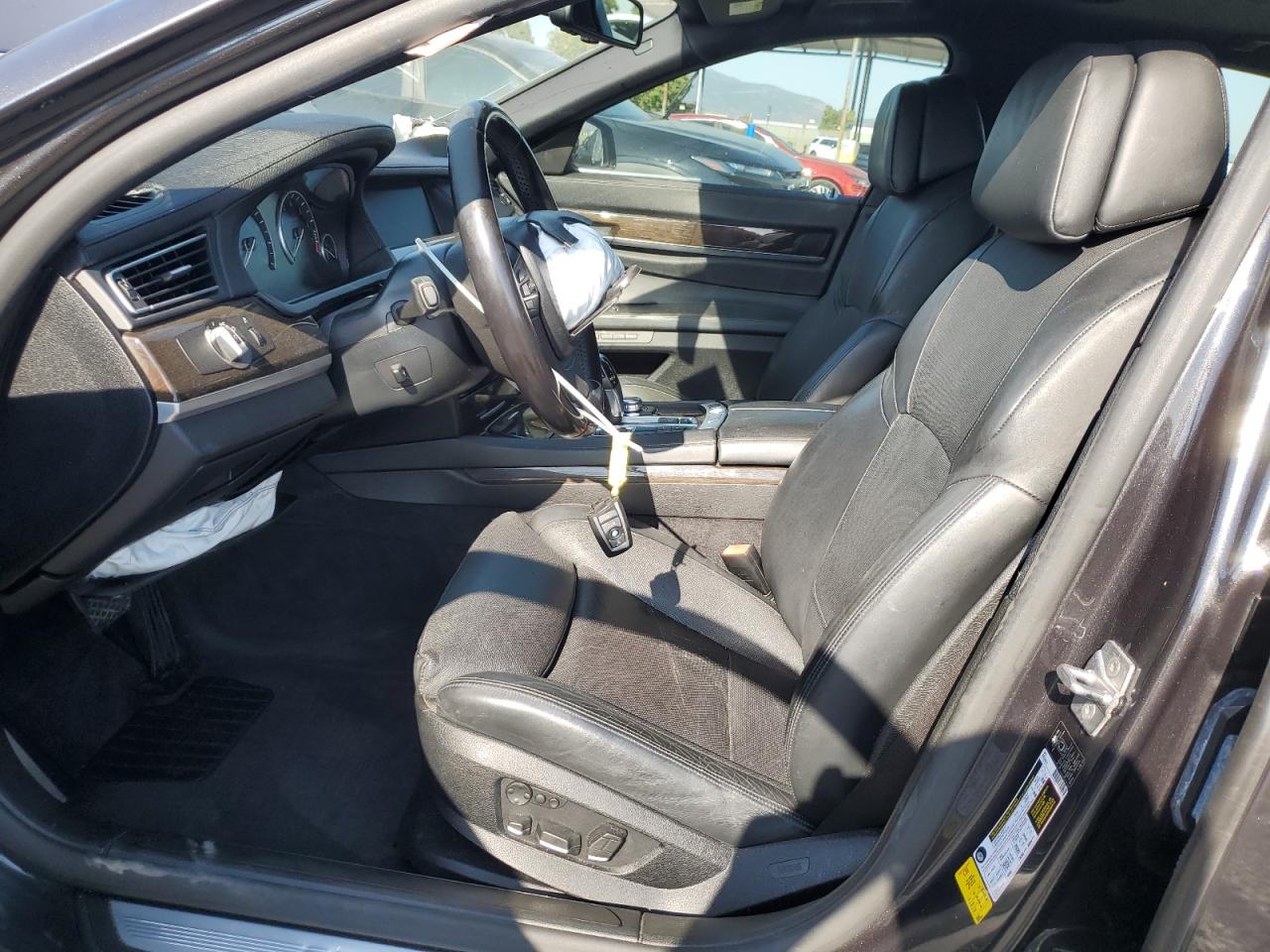 2011 BMW 750 I VIN: WBAKA8C58BCY37346 Lot: 65017655